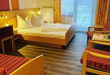 Standad Doppelzimmer mit Balkon